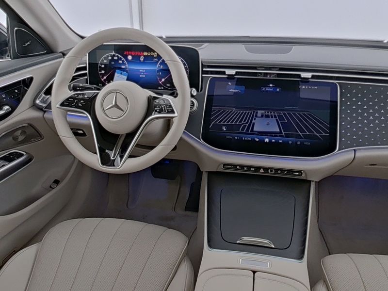 Mercedes-Benz E 200 - 5