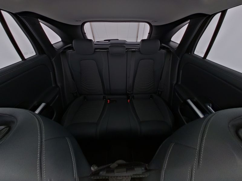 Mercedes-Benz GLA 250 e - 6
