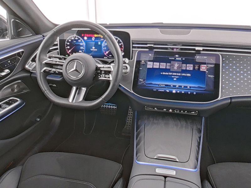 Mercedes-Benz E 200 - 6