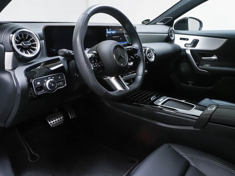 Mercedes-Benz A 250 e - 6