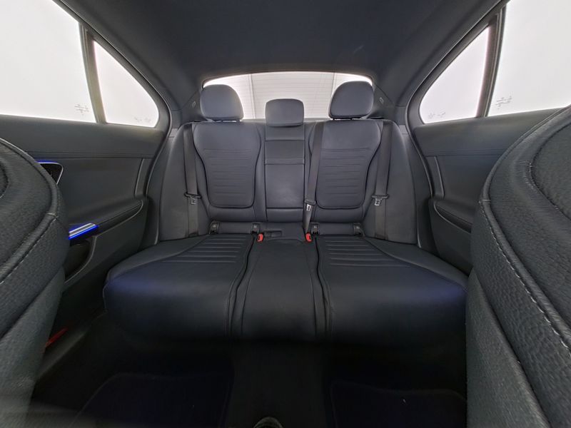 Mercedes-Benz C 300 e - 5