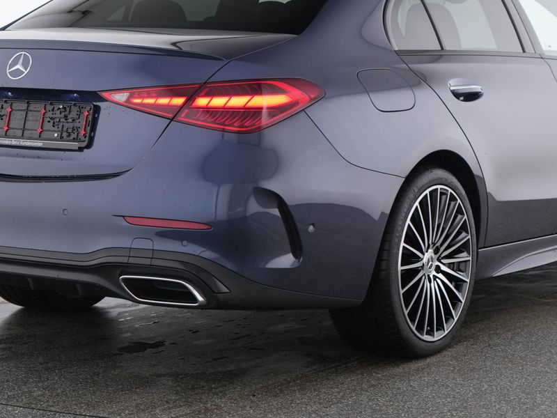 Mercedes-Benz C 300 e - 7